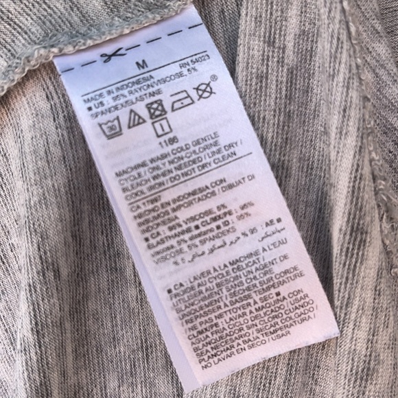 ***SOLD***Old Navy Rayon Tank M - Picture 3 of 3